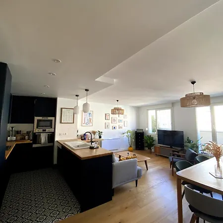 Rebeval 3 - Lb - Cosy And Spacious Flat For 4 Pers Париж